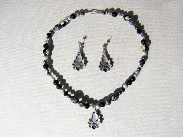 Onyx and Sterling Silver Necklace & Earrings Set - Image 2